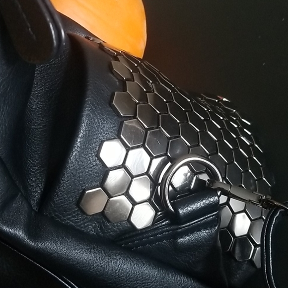 Black backpack - Picture 8 of 8